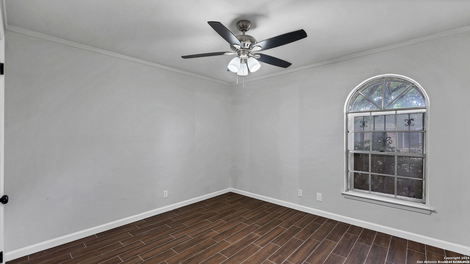 350 Fenwick Windcrest TX 78239