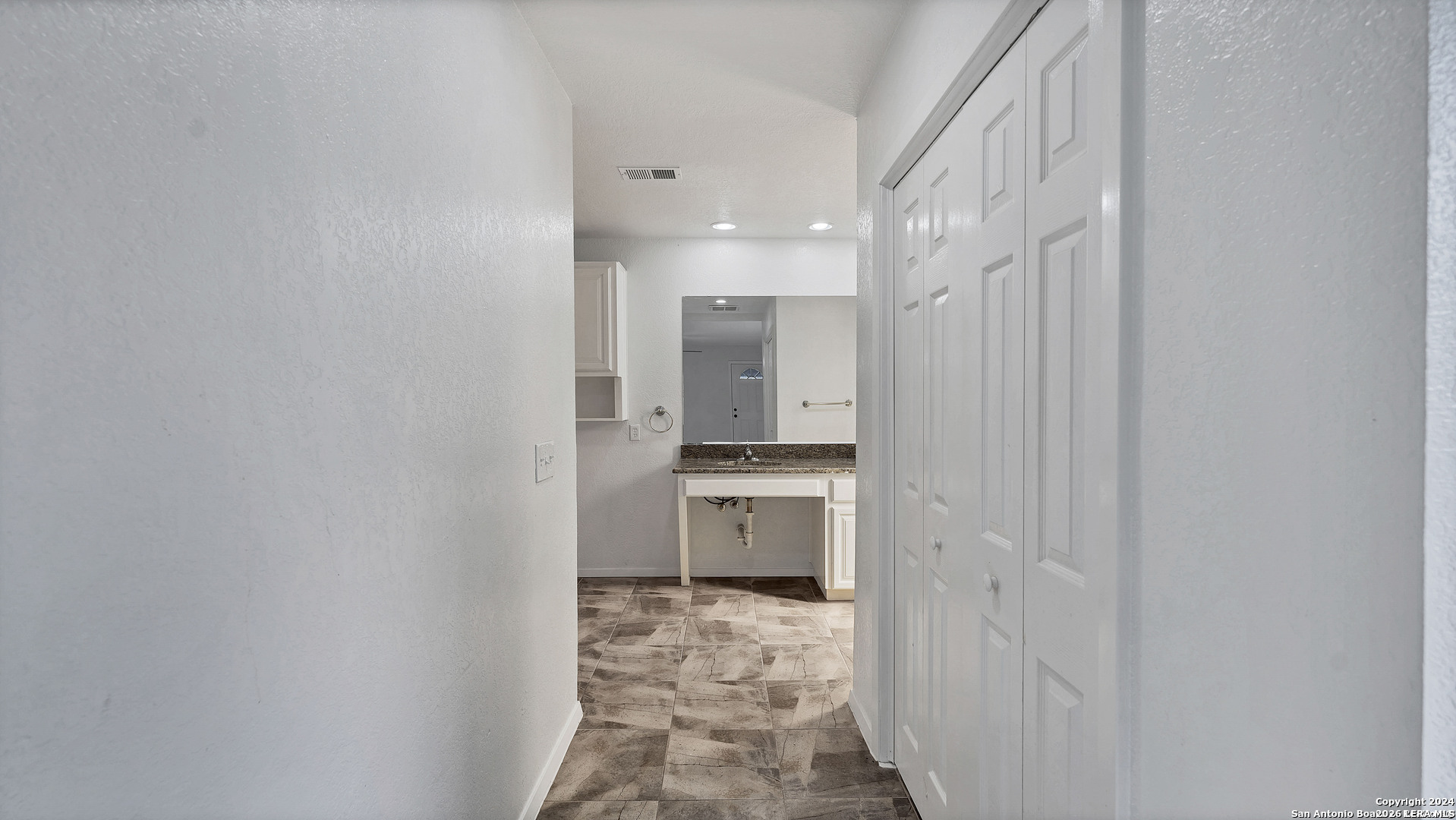 350 Fenwick Windcrest TX 78239