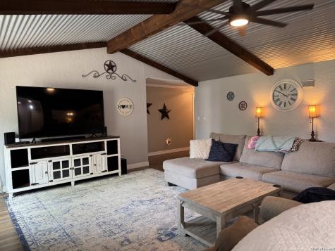 116 S Bluebonnet Drive Uvalde TX 78801