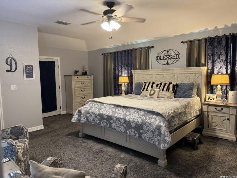 116 S Bluebonnet Drive Uvalde TX 78801