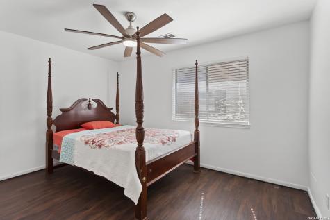 11727 Turtle Lake Houston TX 77064