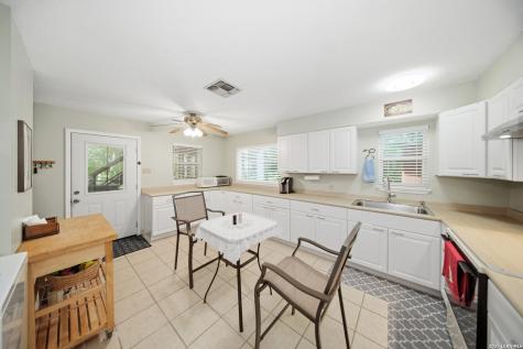 1276 River Trail Seguin TX 78155