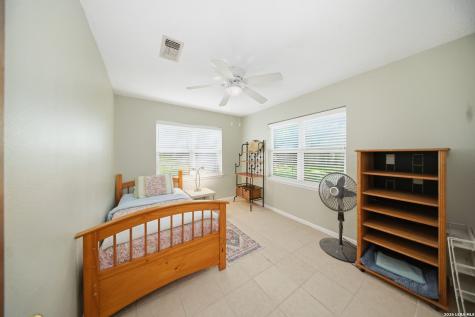 1276 River Trail Seguin TX 78155