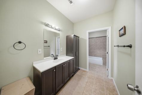 1276 River Trail Seguin TX 78155
