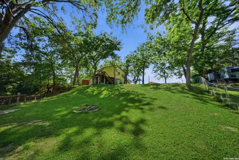 1276 River Trail Seguin TX 78155