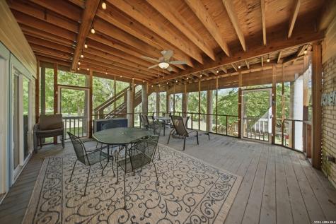 1276 River Trail Seguin TX 78155
