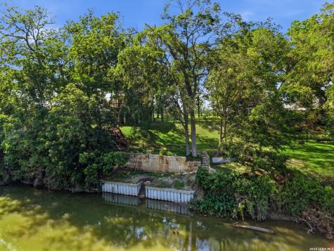 1276 River Trail Seguin TX 78155