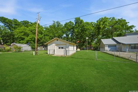 1276 River Trail Seguin TX 78155
