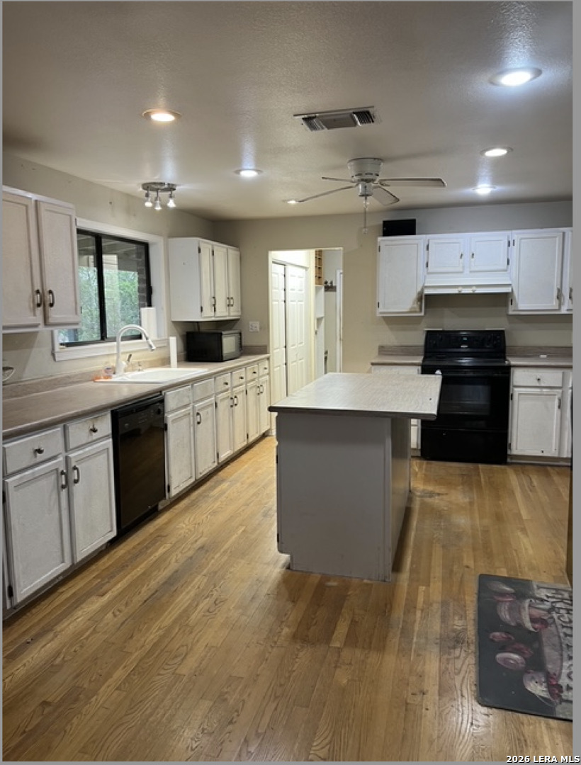 2496 Bay Hill Bulverde TX 78163