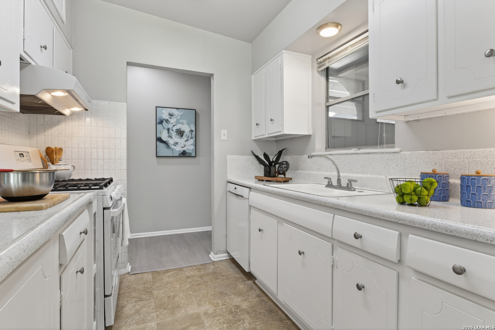 1015 Mount Serolod Drive San Antonio TX 78213