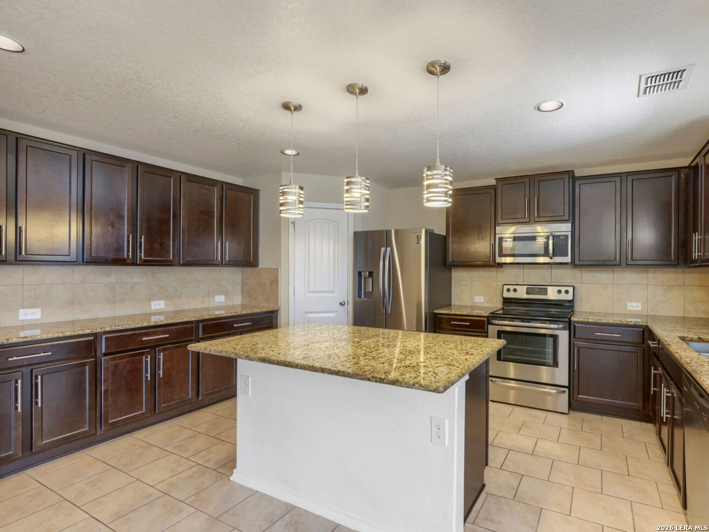 1607 Tree Run San Antonio TX 78245