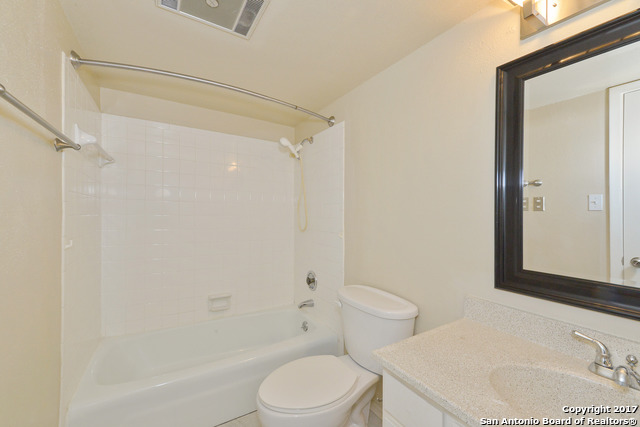 6607 Crown Ridge San Antonio TX 78239