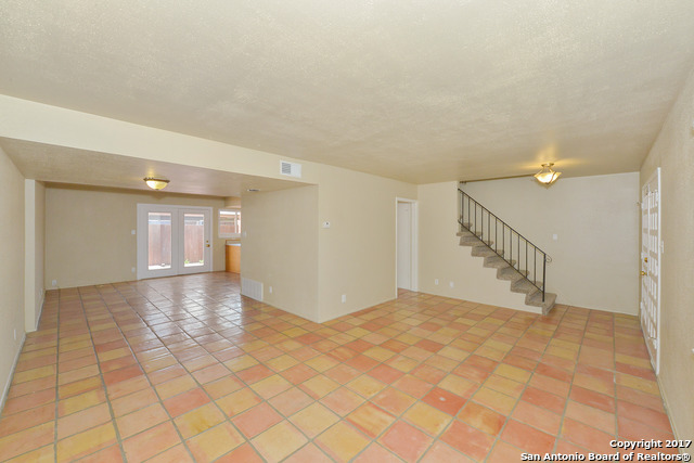 6607 Crown Ridge San Antonio TX 78239