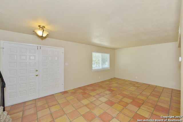 6607 Crown Ridge San Antonio TX 78239