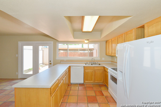 6607 Crown Ridge San Antonio TX 78239