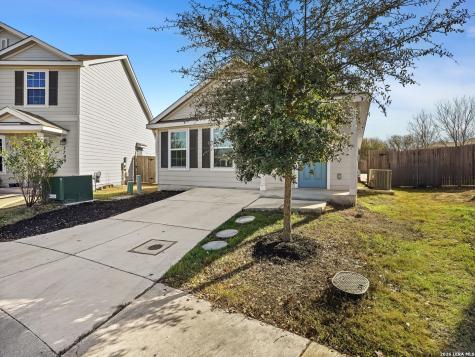 7707 Nopalitos Cove San Antonio TX 78239