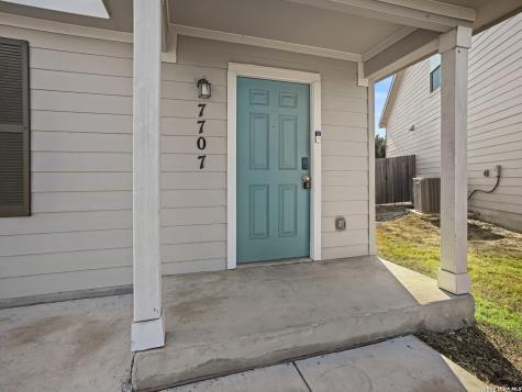 7707 Nopalitos Cove San Antonio TX 78239