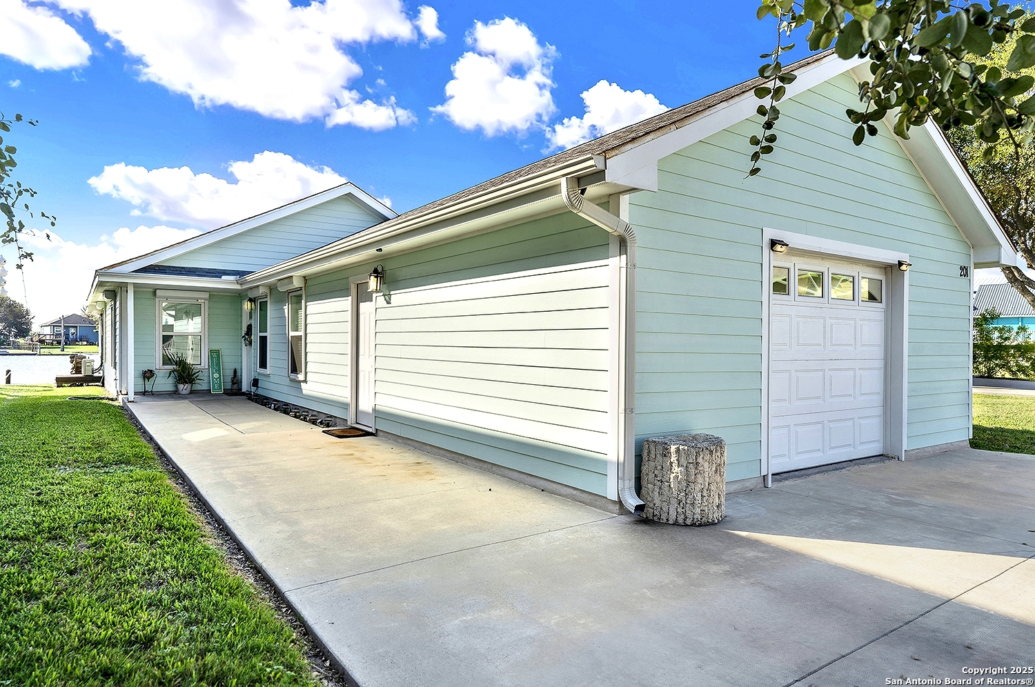 201 Ridge Harbor Drive Rockport TX 78382