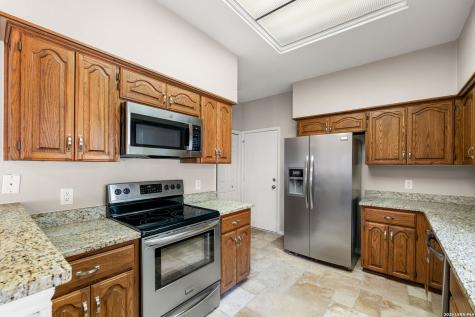 6 Cottesmore Court San Antonio TX 78218