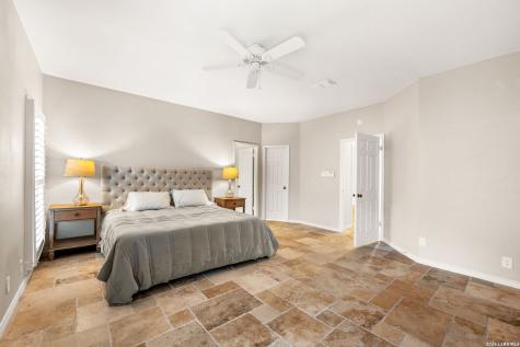 6 Cottesmore Court San Antonio TX 78218