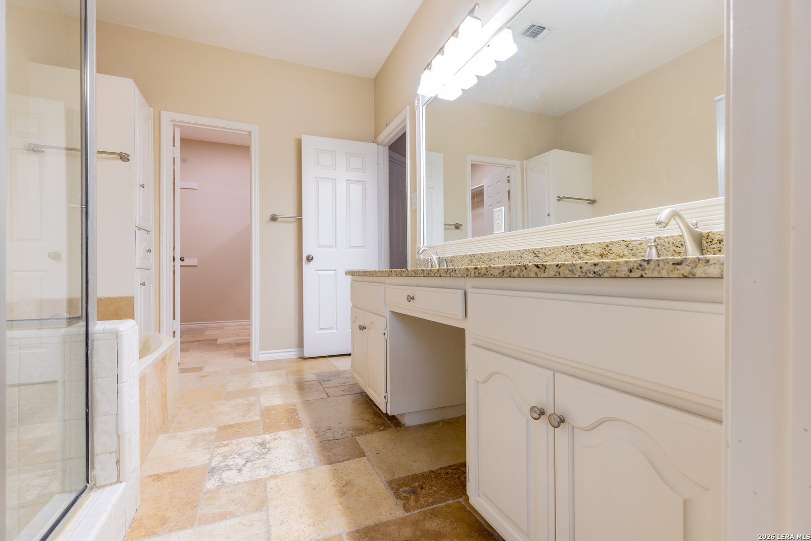 6 Cottesmore Court San Antonio TX 78218