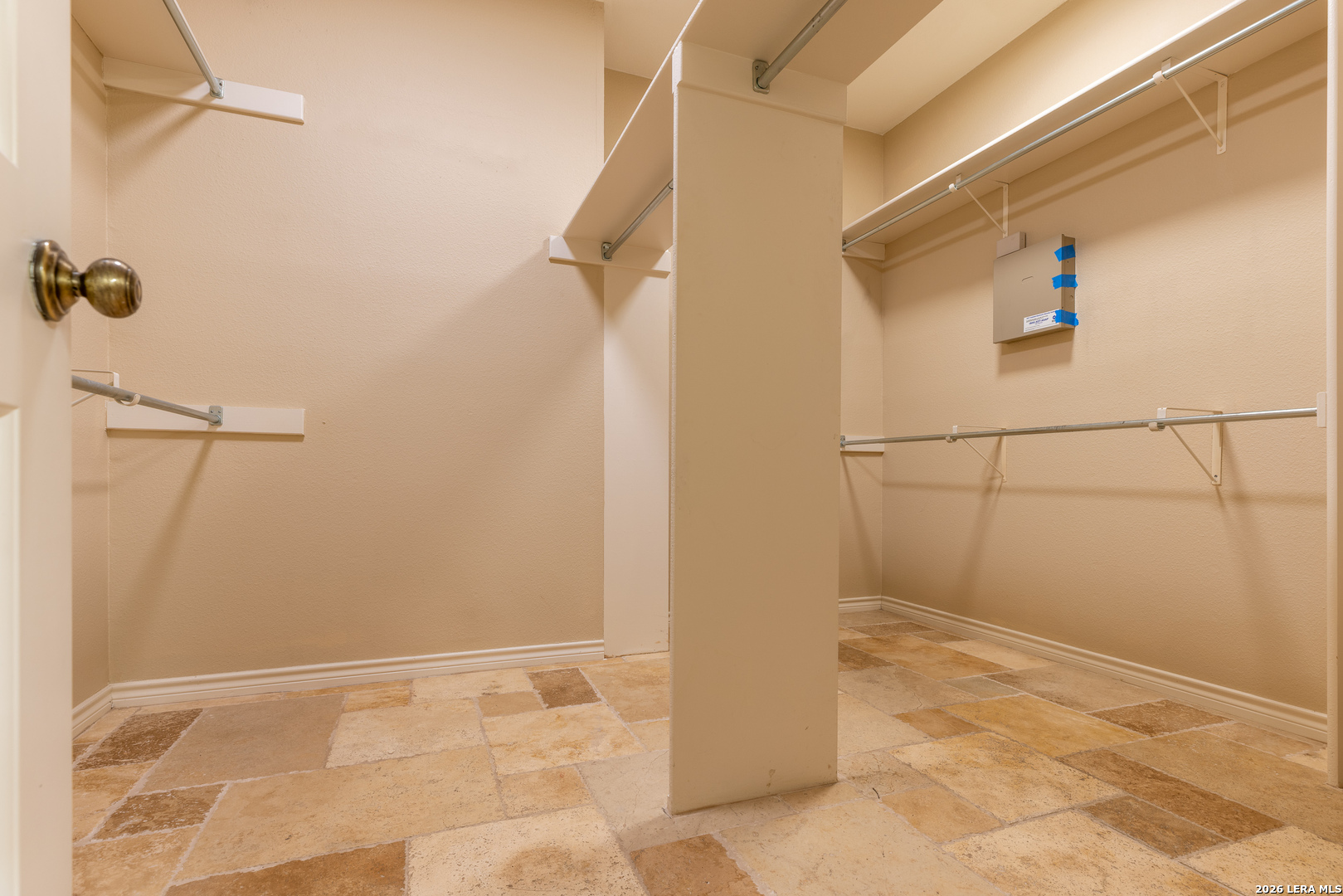 6 Cottesmore Court San Antonio TX 78218