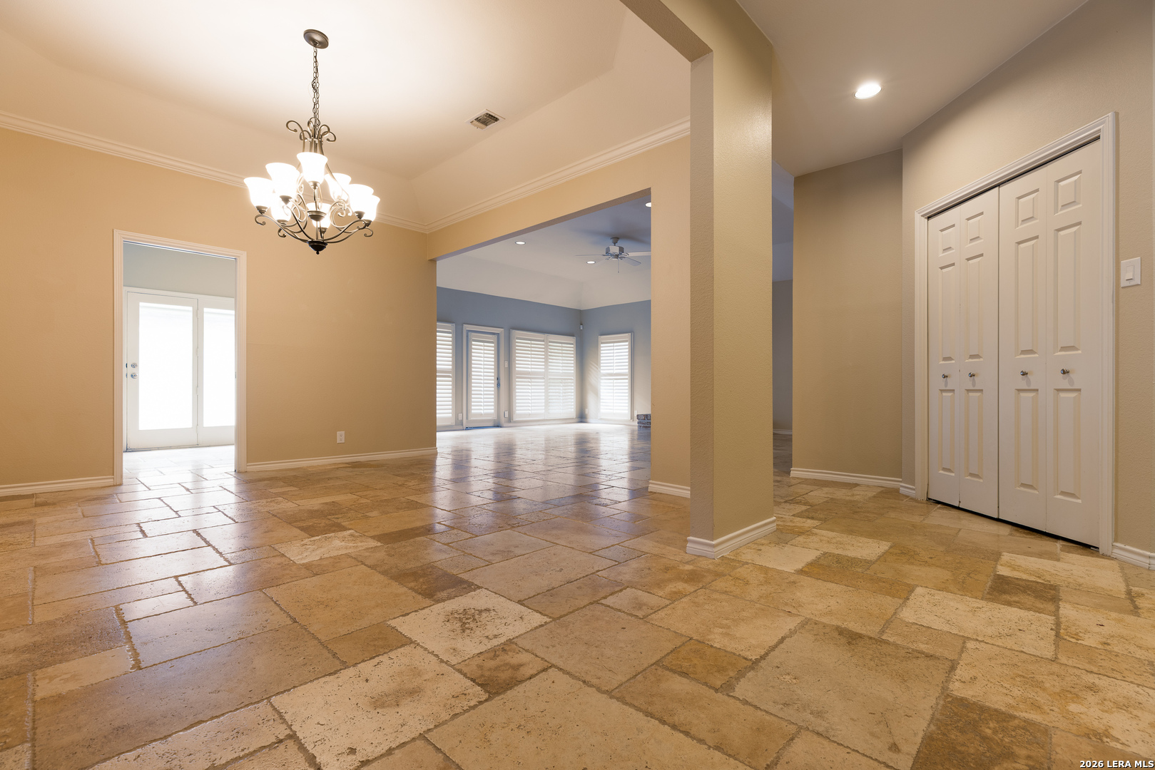 6 Cottesmore Court San Antonio TX 78218