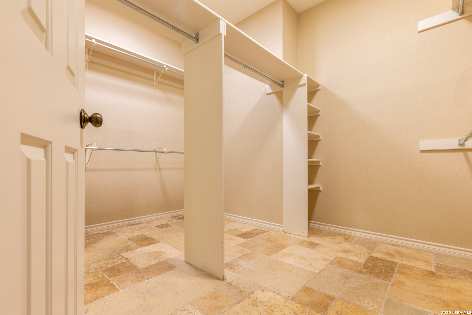 6 Cottesmore Court San Antonio TX 78218