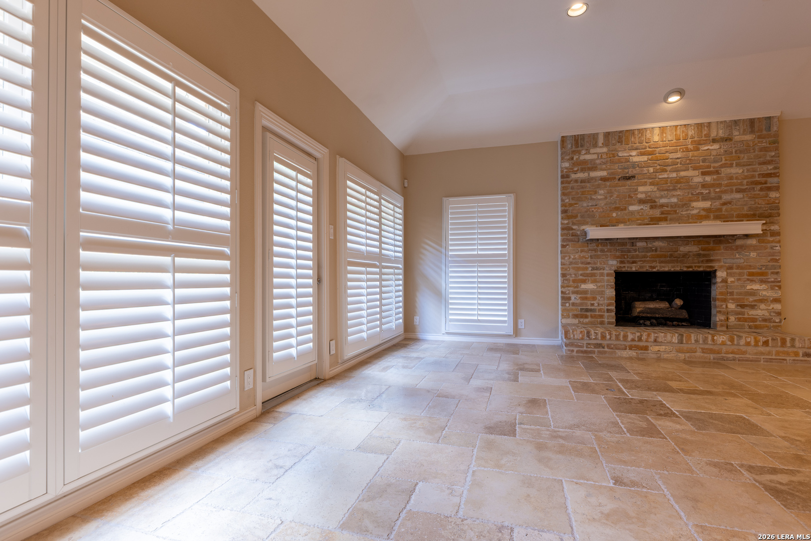 6 Cottesmore Court San Antonio TX 78218