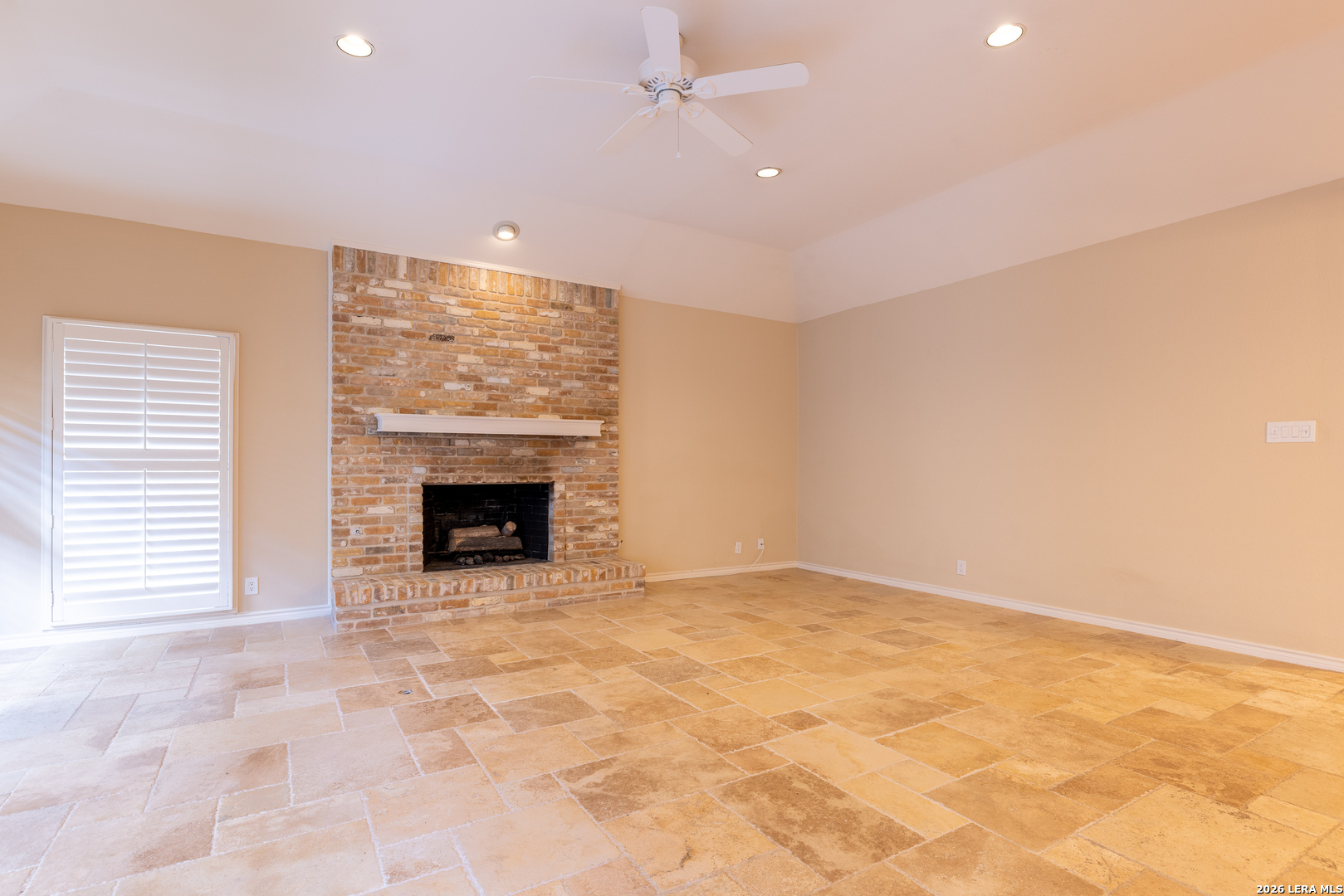 6 Cottesmore Court San Antonio TX 78218