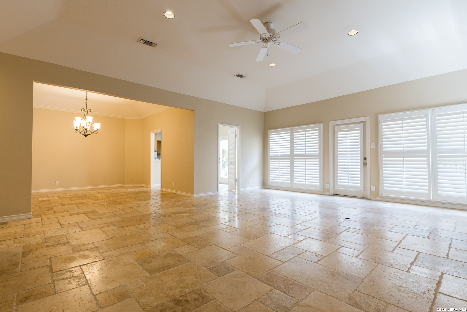 6 Cottesmore Court San Antonio TX 78218