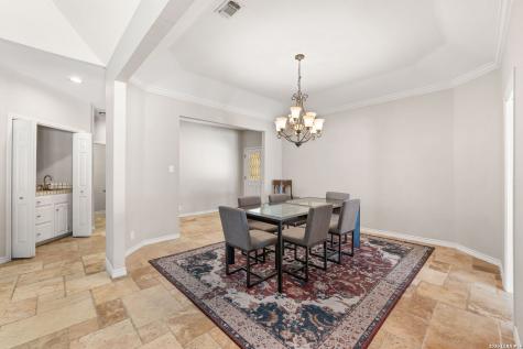 6 Cottesmore Court San Antonio TX 78218
