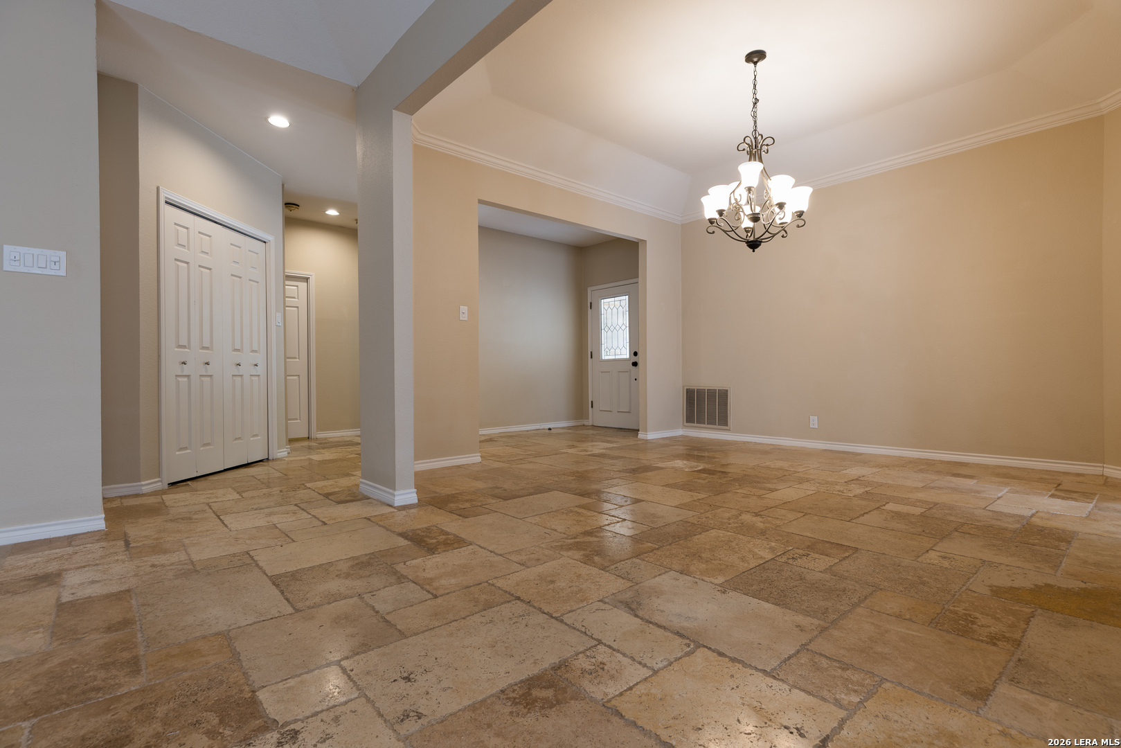 6 Cottesmore Court San Antonio TX 78218
