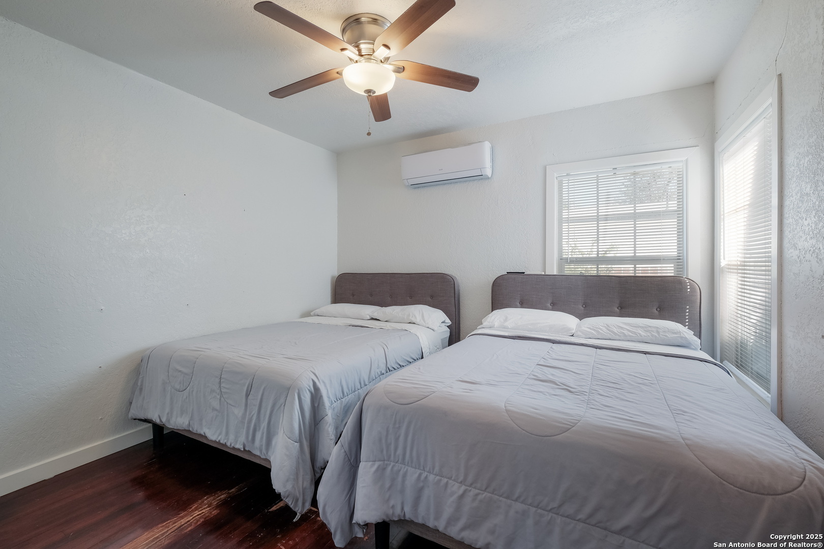 902 Fair San Antonio TX 78223