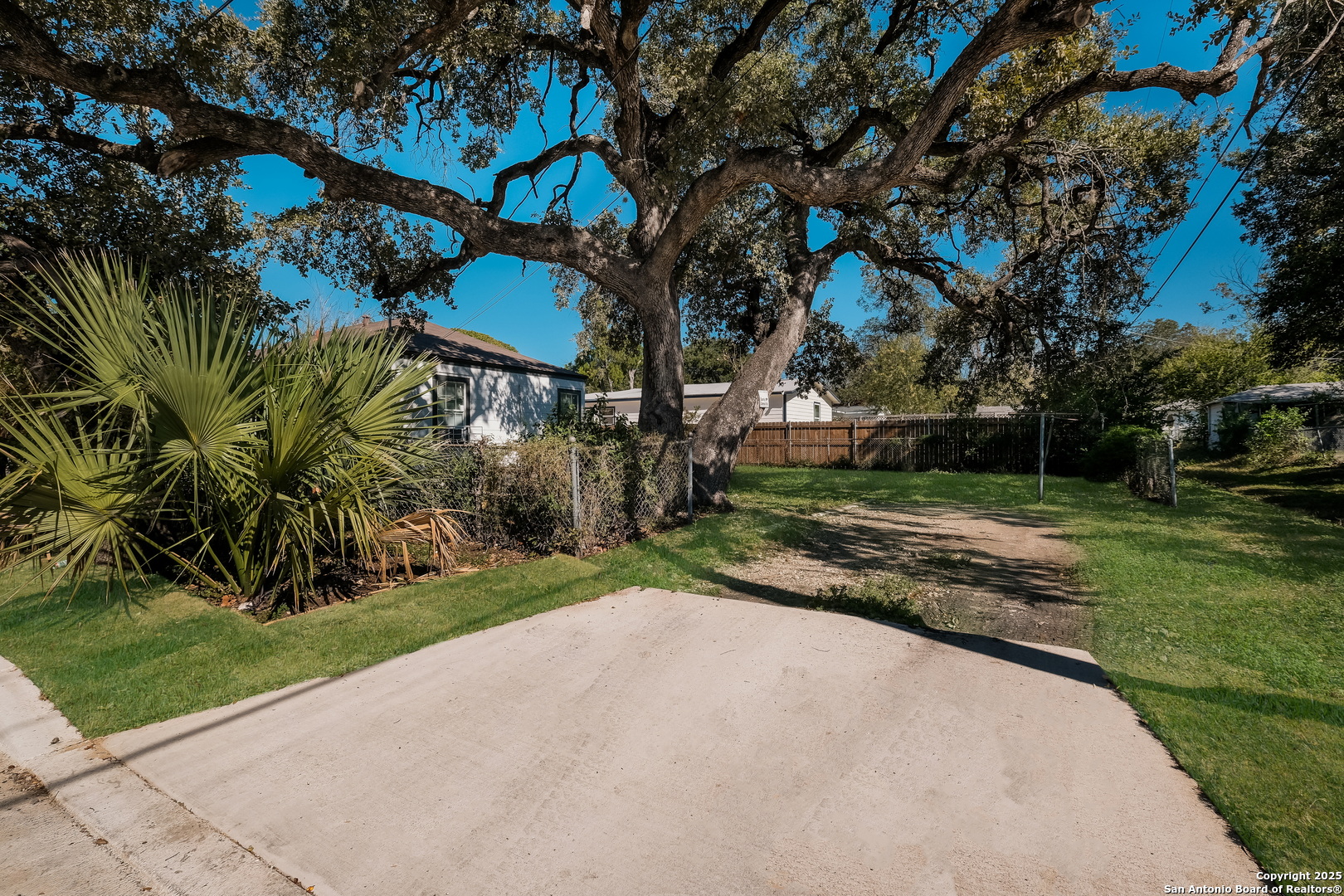 902 Fair San Antonio TX 78223