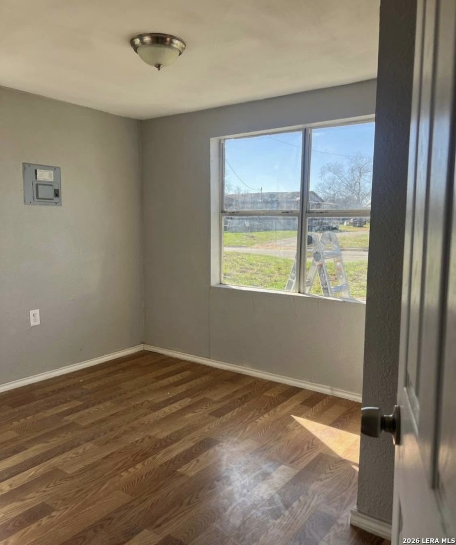 416 E Curtis Dilley TX 78017