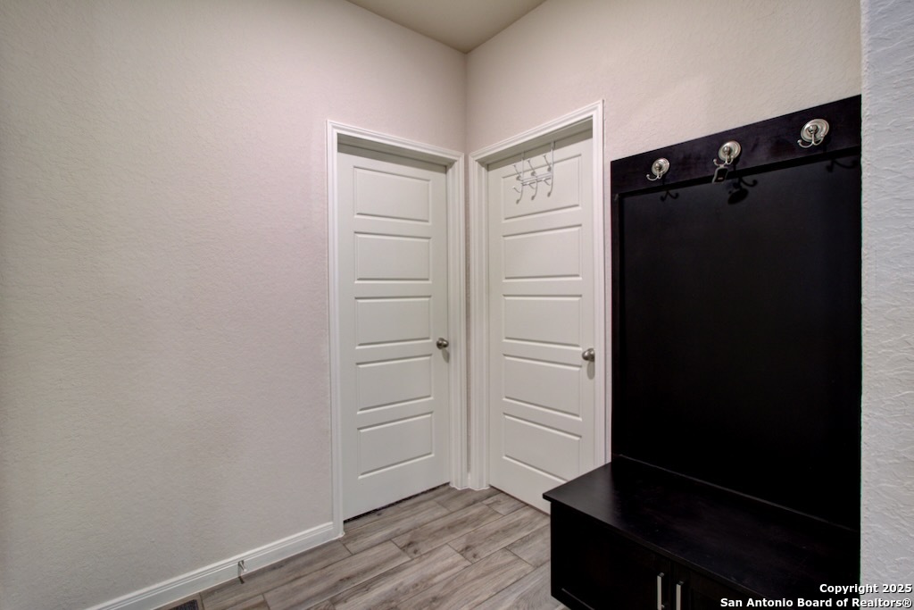 317 Sika Schertz TX 78108