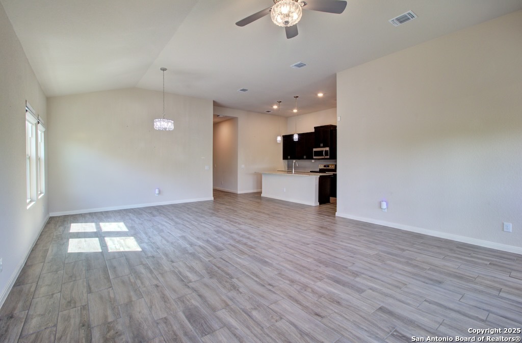 317 Sika Schertz TX 78108