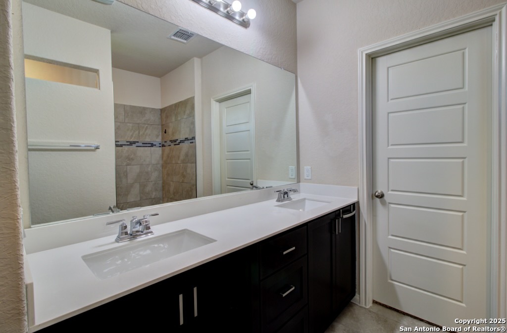 317 Sika Schertz TX 78108