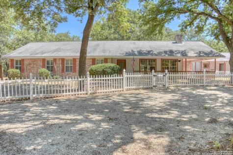 115 Palo Verde Floresville TX 78114
