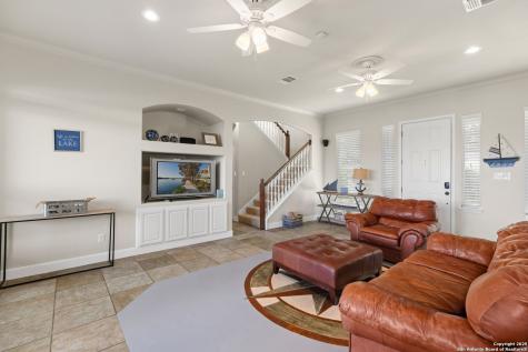 1761 Lakeside W Canyon Lake TX 78133