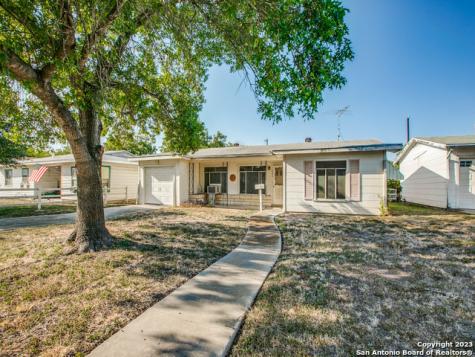 223 Laurelwood Drive San Antonio TX 78213