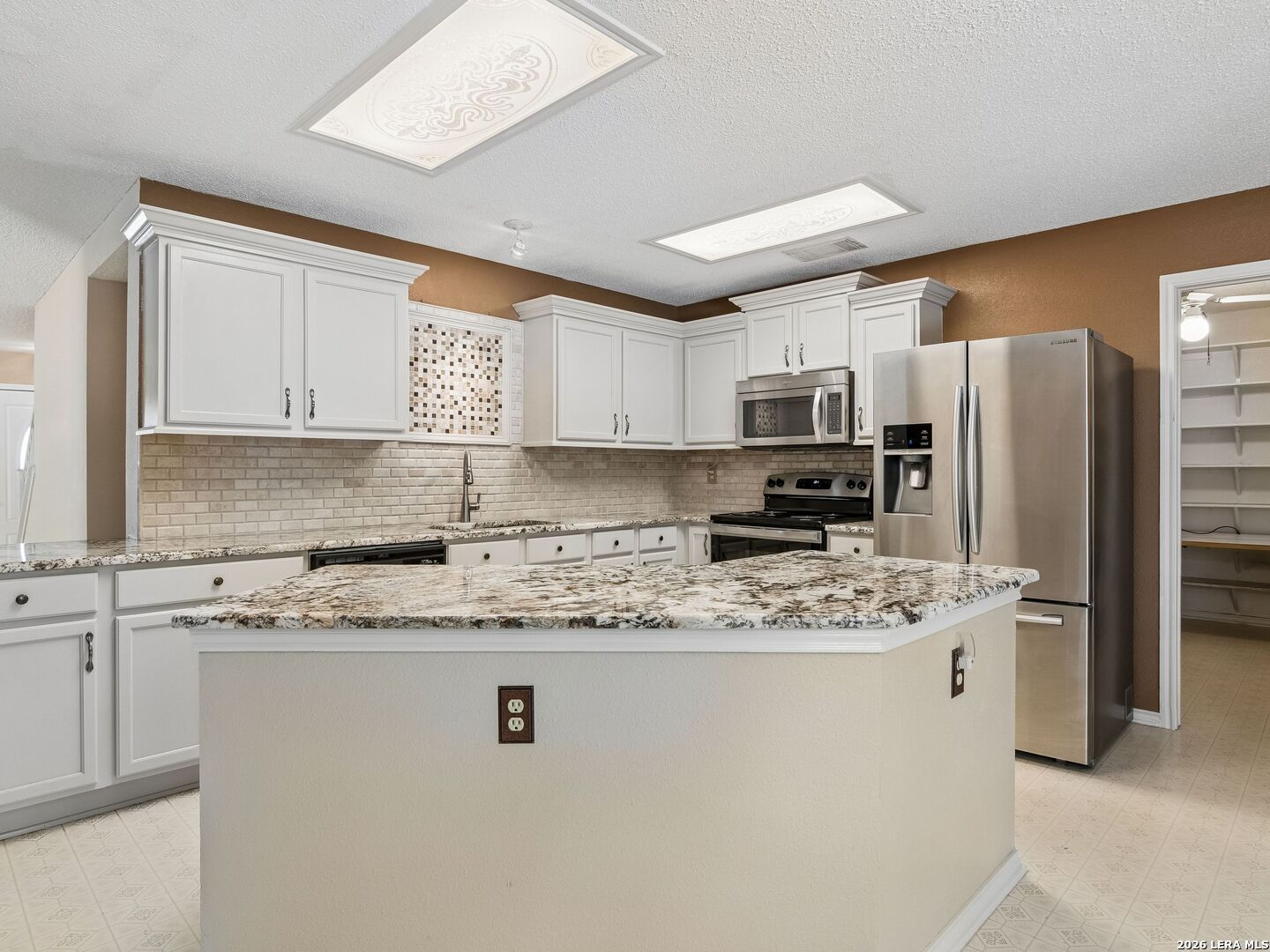 2138 Encanto Ridge San Antonio TX 78230