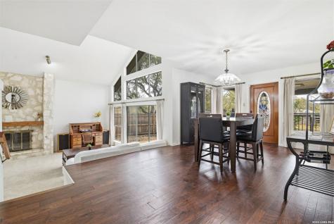 1739 Royal Crescent San Antonio TX 78231