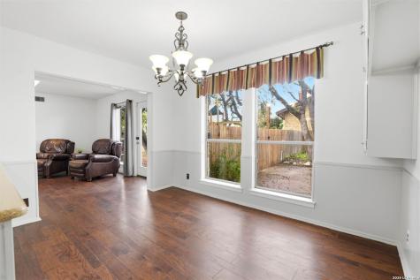 1739 Royal Crescent San Antonio TX 78231