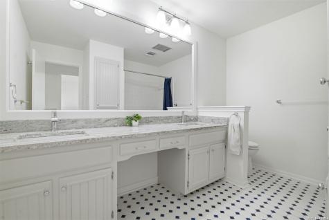 1739 Royal Crescent San Antonio TX 78231