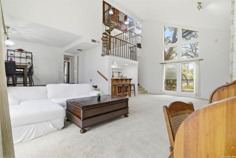 1739 Royal Crescent San Antonio TX 78231