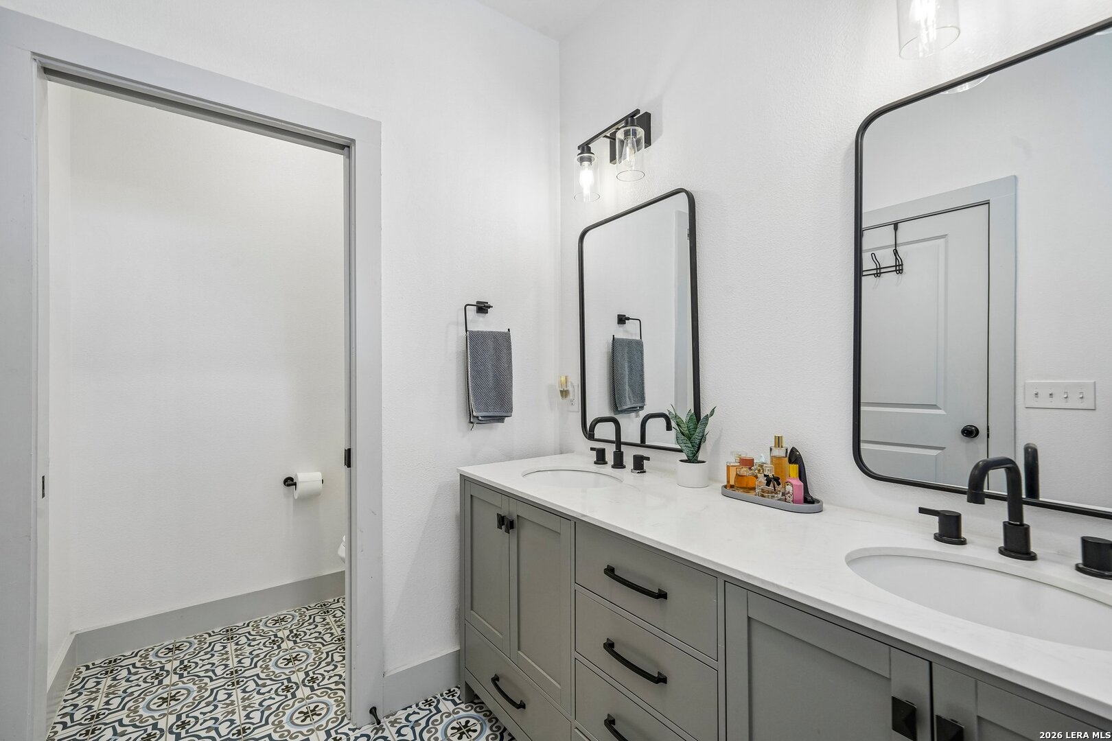 123 Fairview Avenue San Antonio TX 78223