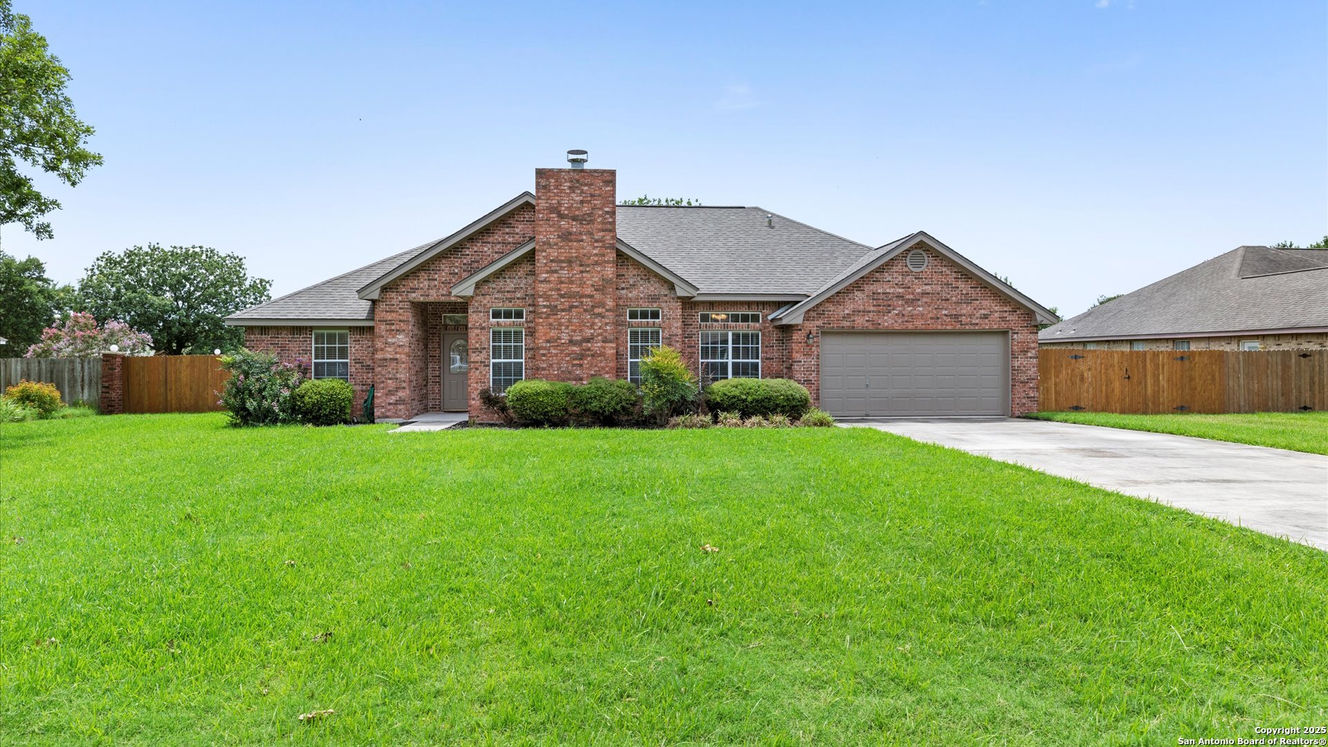 180 Castlewood Drive Seguin TX 78155