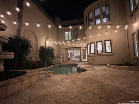 3807 W Songbird San Antonio TX 78229